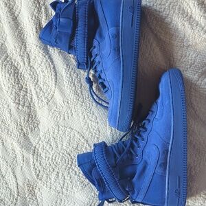 Nike AF1 High Blue Size: 8.5 M